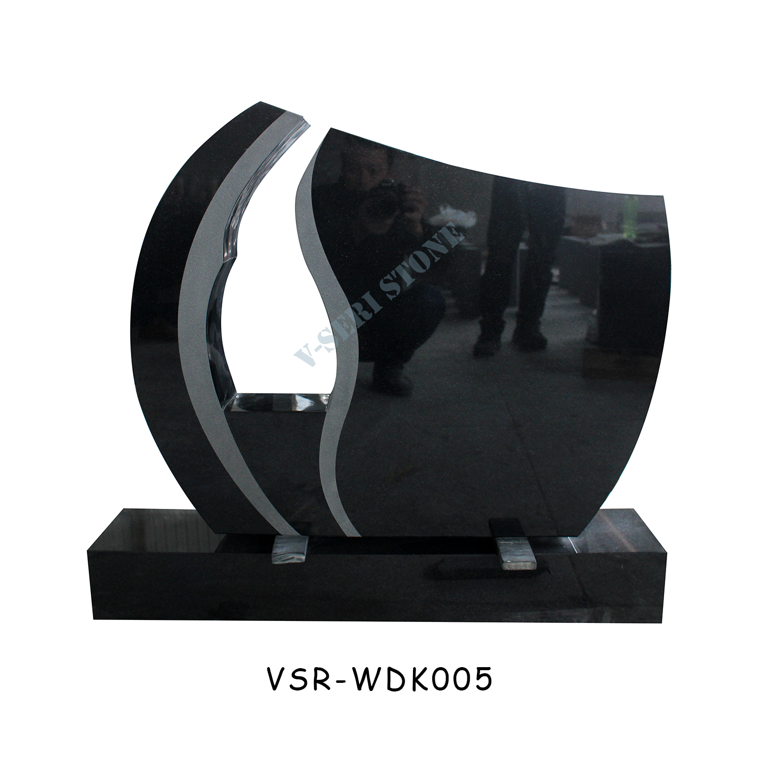 Hollowed Upright Granite Tombstone Monuments in India Black